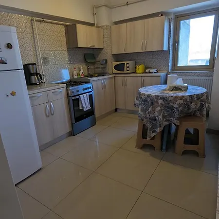 Lighthouse Apartment *